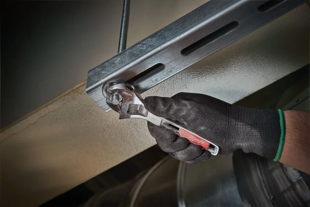 Milwaukee 48227406 Adjustable Wrench 6" / 150mm - Image 2