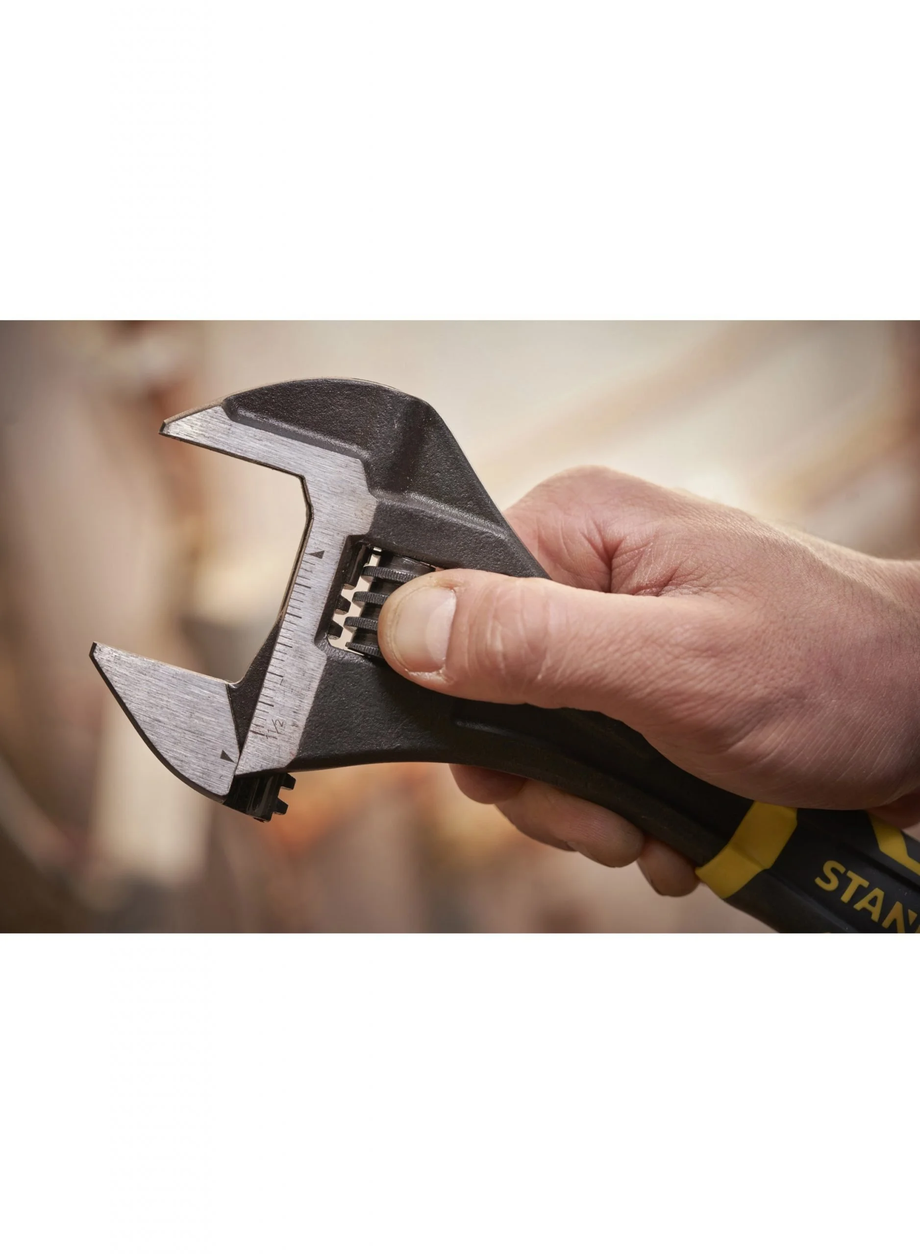 Stanley FMHT13126-0 FatMax Adjustable Spanner Wrench 8" / 200mm - Image 2