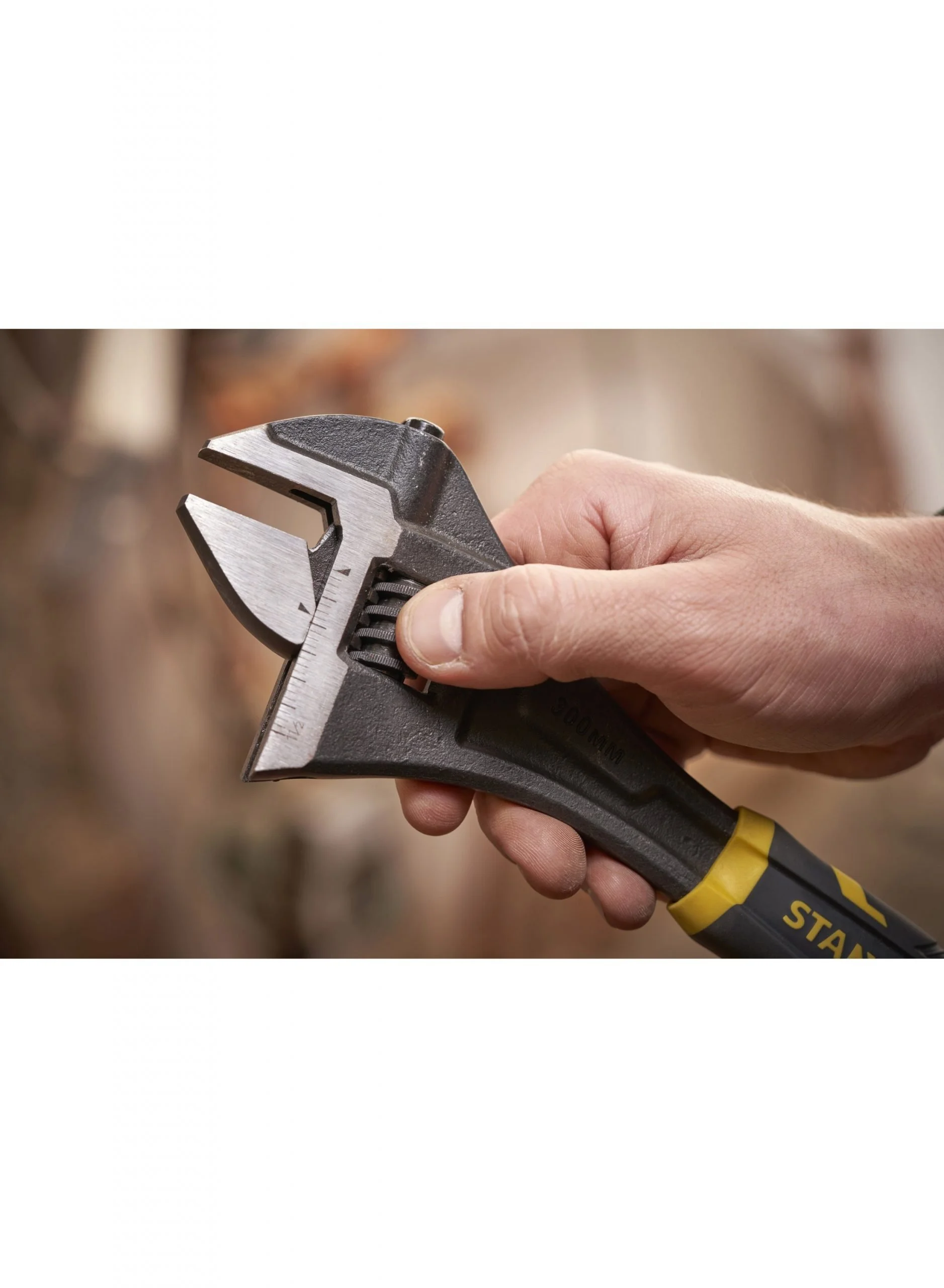 Stanley FMHT13126-0 FatMax Adjustable Spanner Wrench 8" / 200mm - Image 3